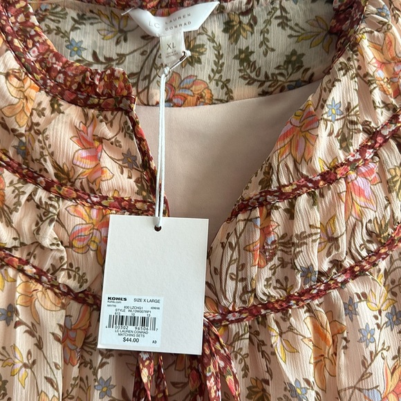 LC Lauren Conrad - Picture 2 of 2